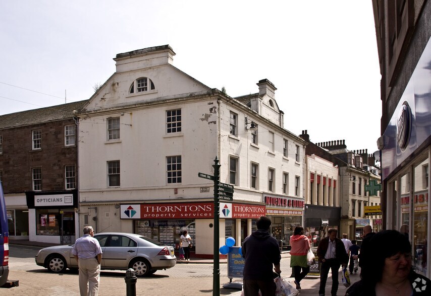 163-165 High St, Arbroath à vendre - Photo de l’immeuble – Image 2 sur 9