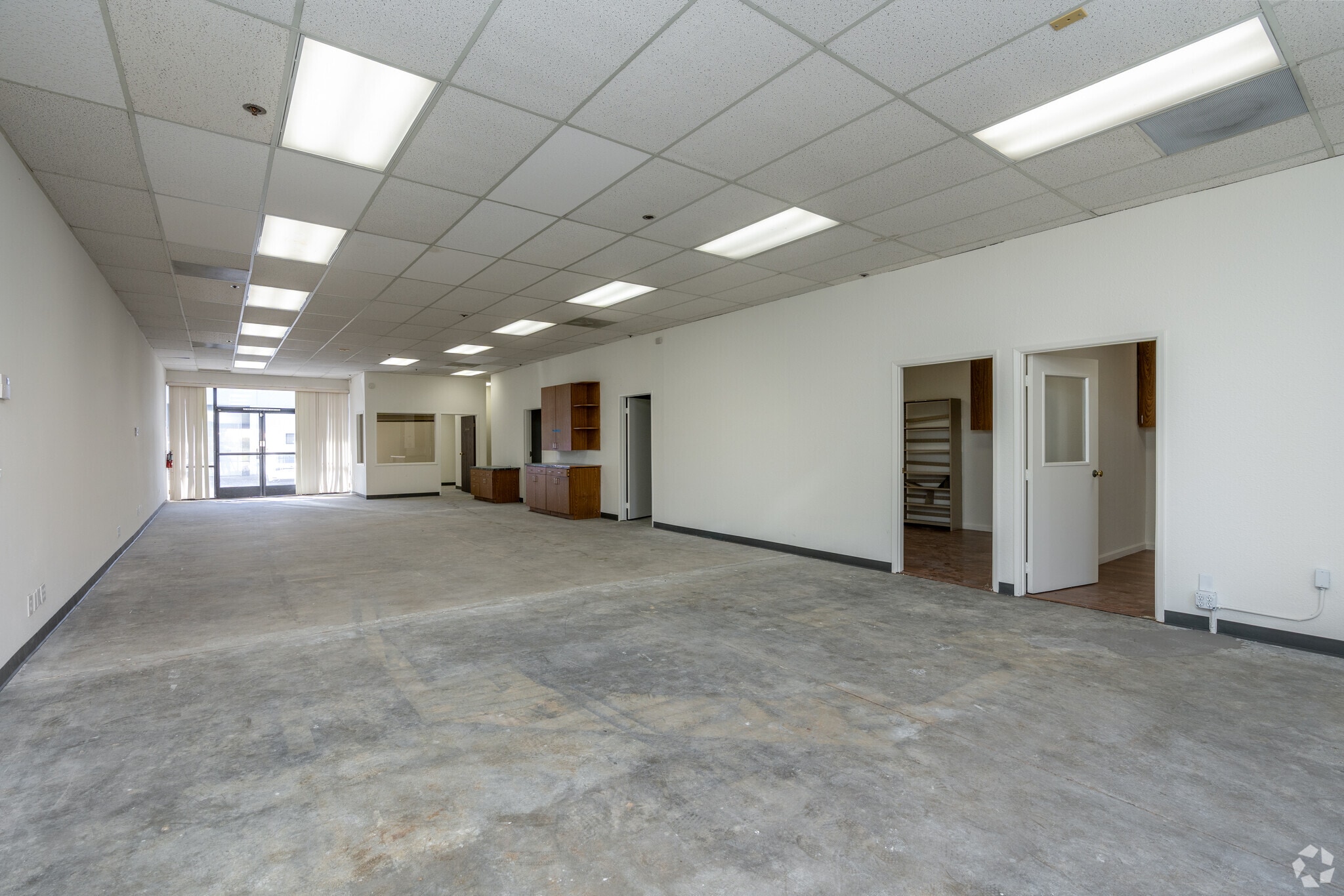 5405 Arrow Hwy, Montclair, CA à louer Photo intérieure– Image 1 sur 3