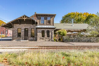 Plus de détails pour 2 Bridge St, Milford, NJ - Local commercial à vendre