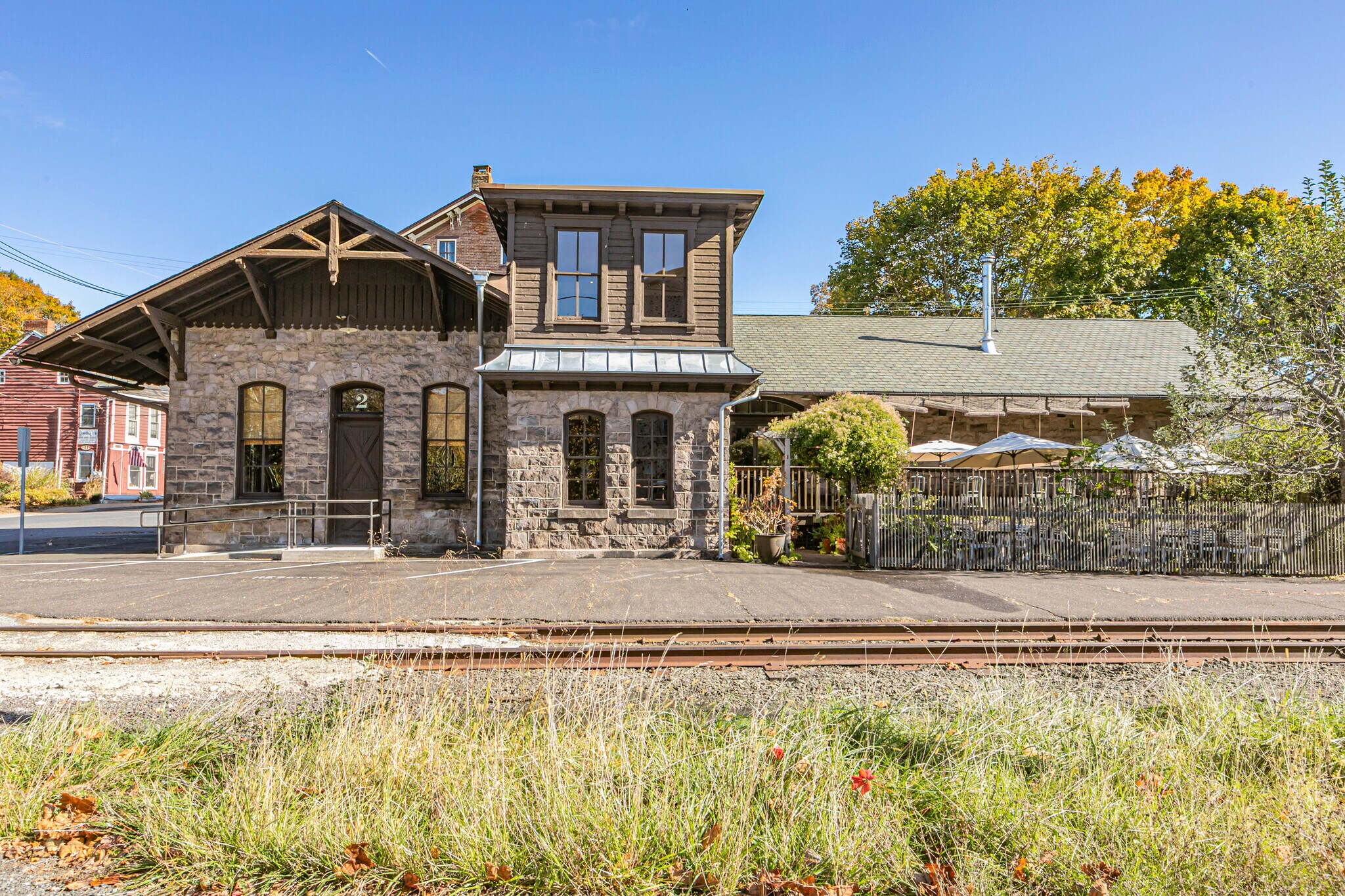 2 Bridge St, Milford, NJ à vendre Photo de l’immeuble– Image 1 sur 52