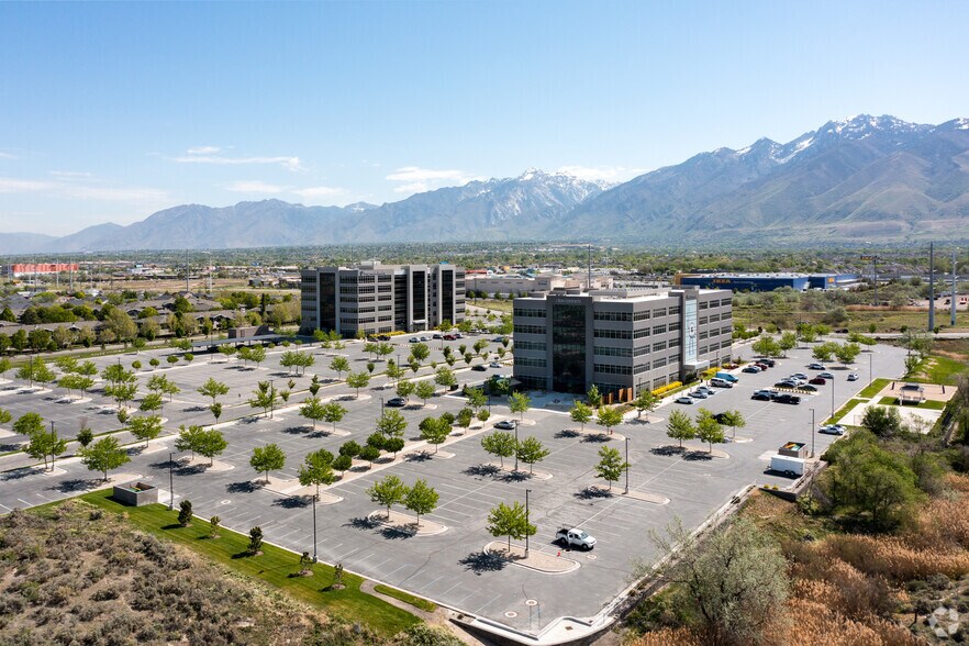 261 Data Dr, Draper, UT à vendre - Photo de l’immeuble – Image 3 sur 14