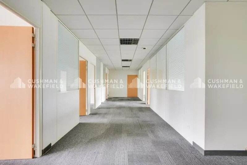 1 Chemin Jean-Marie Vianney, Écully à louer - Photo intérieure – Image 2 sur 15