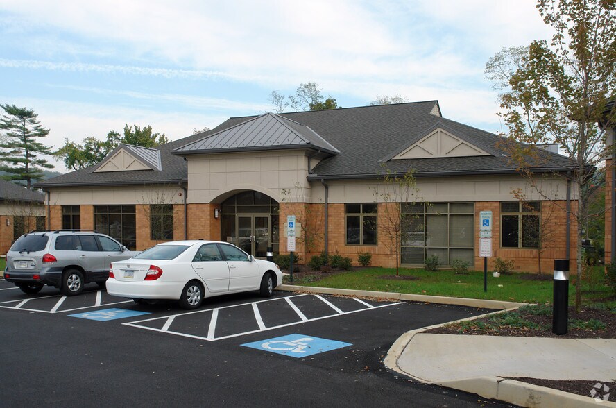 780 W Lincoln Hwy, Exton, PA à louer - Photo principale – Image 1 sur 5