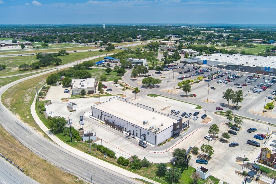 8520 IH-35, San Antonio, TX à vendre - Photo de l’immeuble – Image 3 sur 8