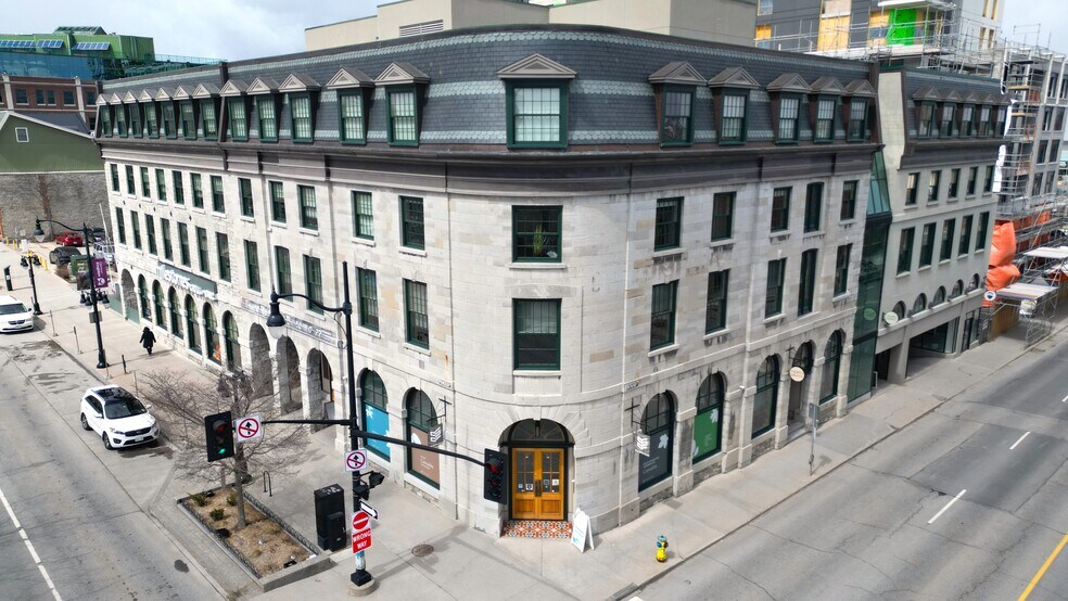 27-35 Princess St, Kingston, ON à vendre - Photo de l’immeuble – Image 1 sur 10