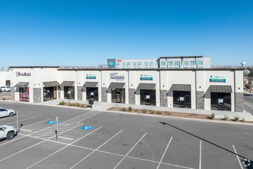 3624 Joe Battle Blvd, El Paso, TX à louer - Photo de l’immeuble – Image 2 sur 8