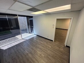 5250 Gulfton St, Houston, TX à louer Photo intérieure– Image 2 sur 4