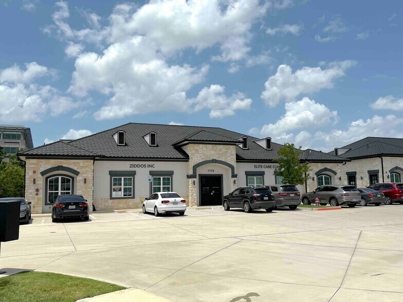 1173 W John Carpenter Fwy, Irving, TX à vendre - Photo de l’immeuble – Image 2 sur 7