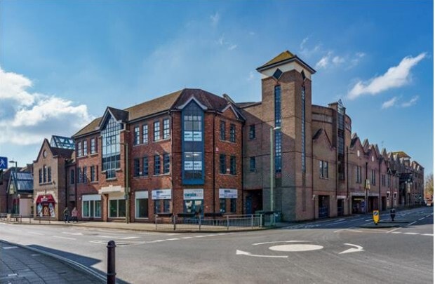 12-14 Elm Lane, Havant à louer - Photo principale – Image 1 sur 2