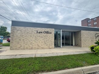 Plus de détails pour 221 E Washington St, Bloomington, IL - Bureau à louer