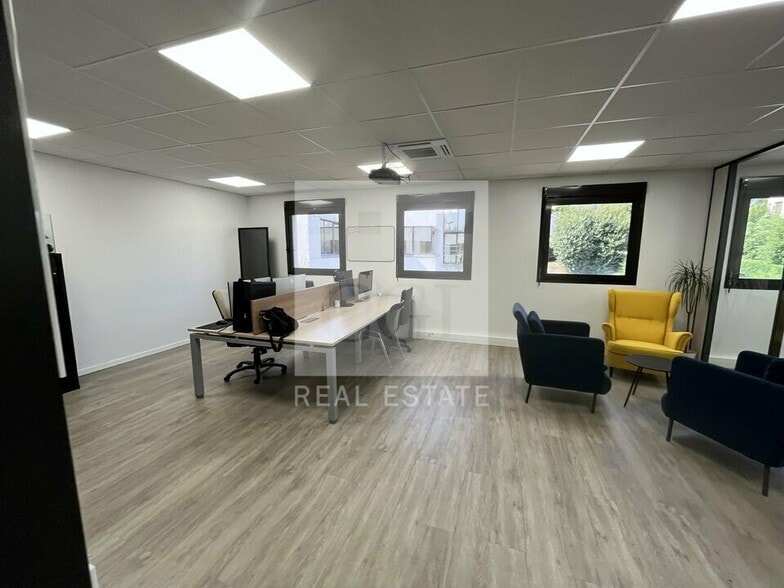 4 Allee De L'Expansion, Francheville à vendre - Photo intérieure – Image 3 sur 10