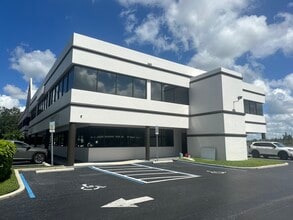 17595 S Tamiami Trl, Fort Myers, FL à louer Photo intérieure– Image 1 sur 5