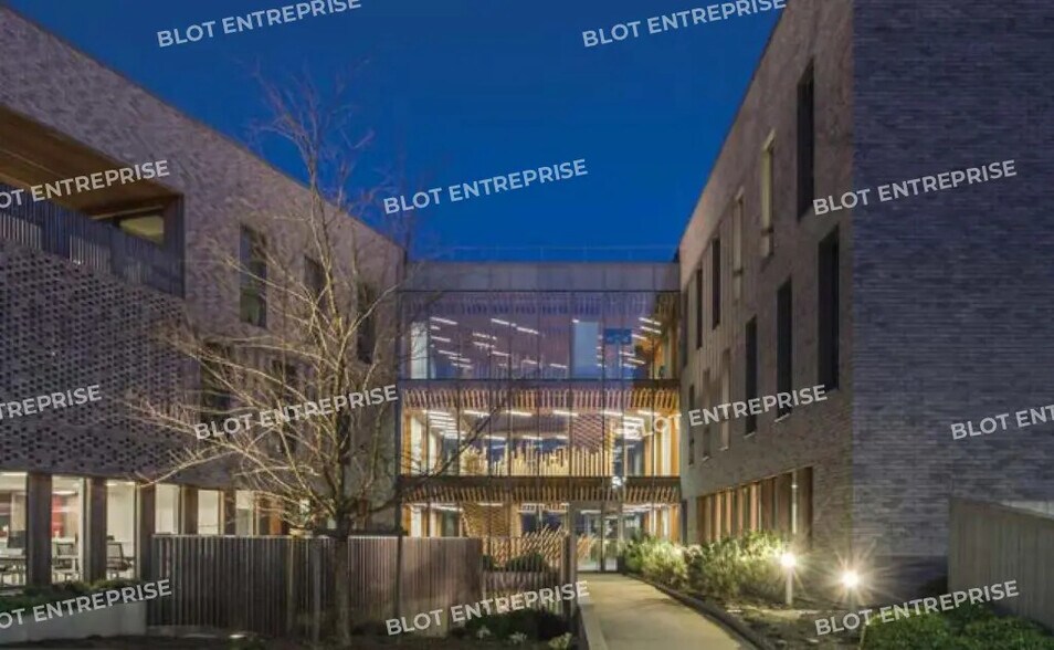 Bureau dans Saint-Herblain à louer - Photo de l’immeuble – Image 2 sur 8