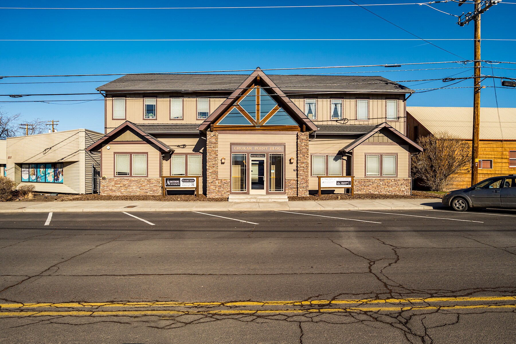 267 NE 2nd St, Prineville, OR à vendre Photo principale– Image 1 sur 25