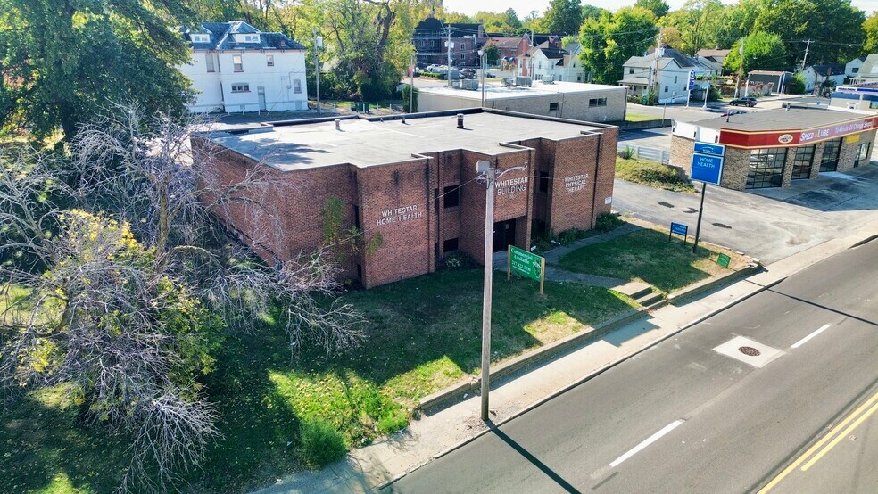 535 W Eldorado St, Decatur, IL à vendre - Photo de l’immeuble – Image 2 sur 11