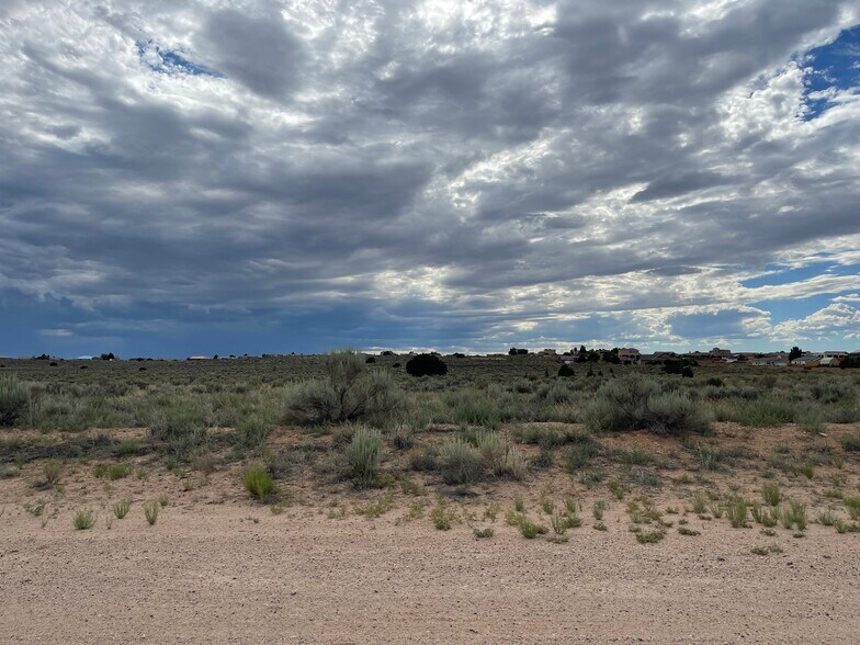 6th Street Northeast, Rio Rancho, NM à vendre - Photo de l’immeuble – Image 3 sur 5