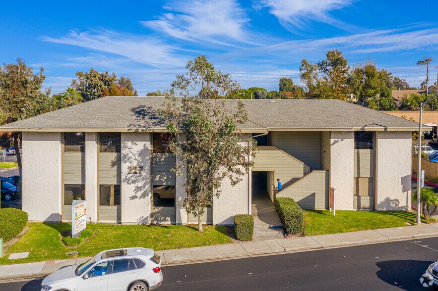 227 N El Camino Real, Encinitas, CA à louer - Photo de l’immeuble – Image 2 sur 5