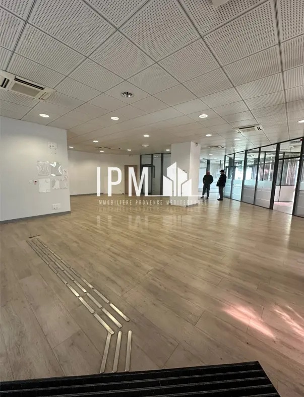 21 Avenue De Verdun, Aubagne à louer Photo principale– Image 1 sur 4