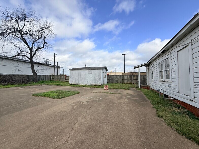 425 Neches St, Jacksonville, TX à vendre - Photo de l’immeuble – Image 3 sur 21