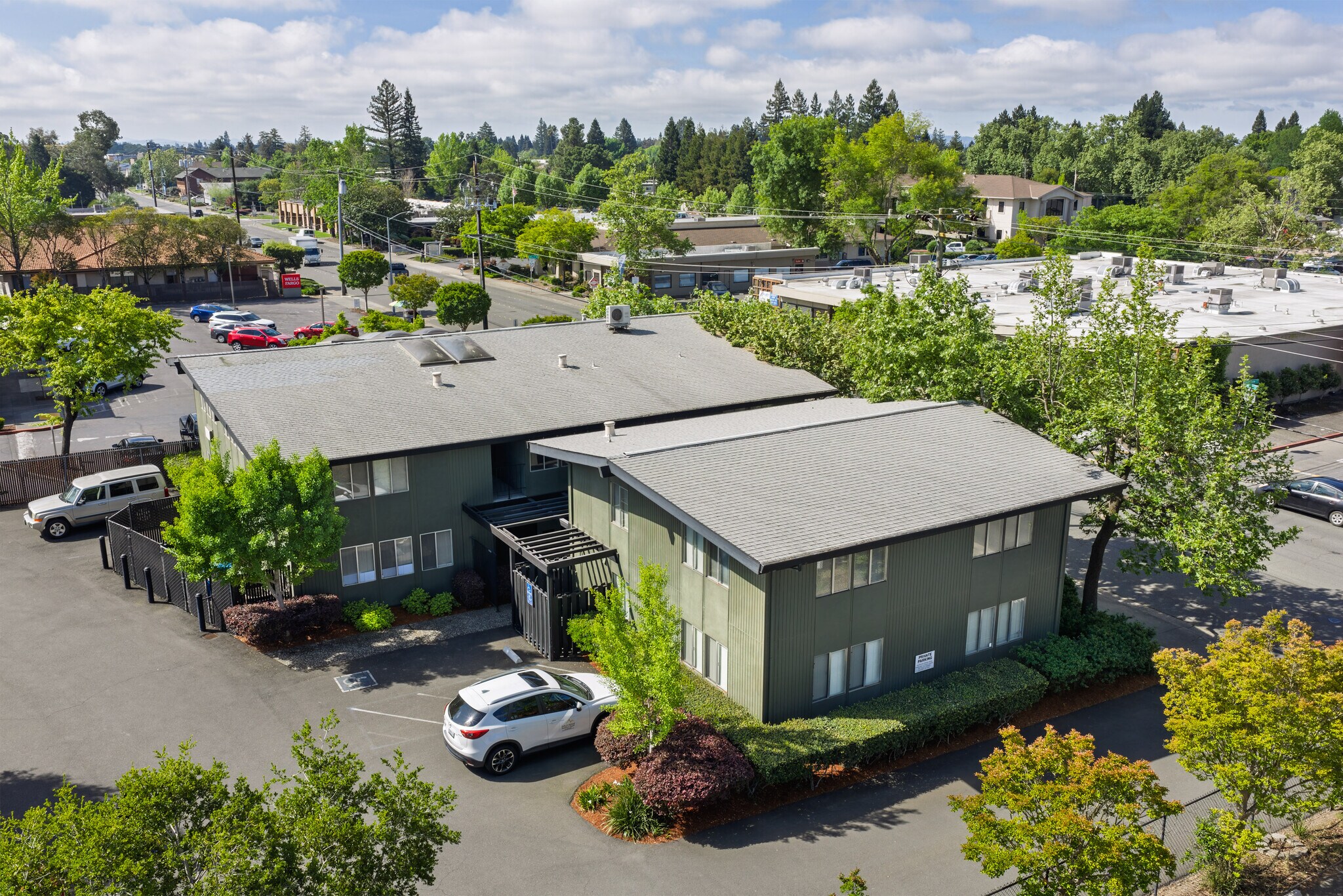 3000 Cleveland Ave, Santa Rosa, CA à vendre Photo de l’immeuble– Image 1 sur 32