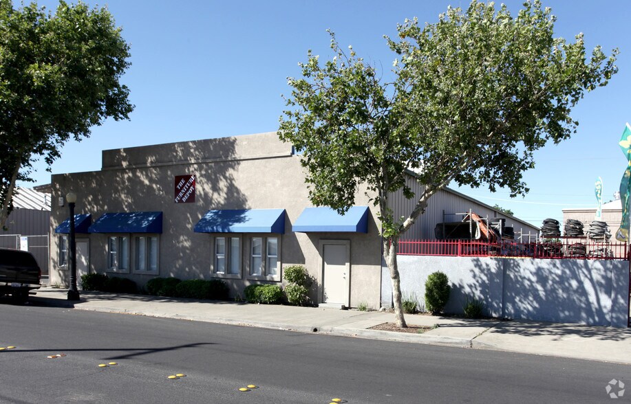 423 7th St, Modesto, CA à louer - Photo principale – Image 1 sur 3