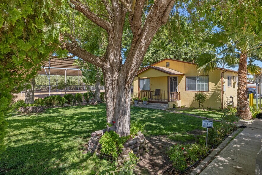 28548 Woollomes Rd, Wasco, CA à vendre - Photo de l’immeuble – Image 3 sur 31