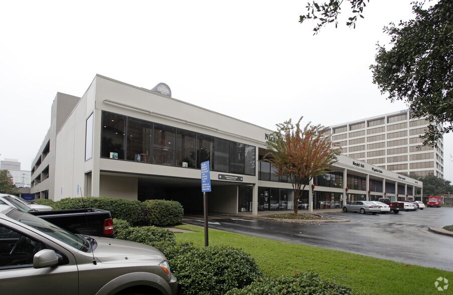2610-2680 Sage Rd, Houston, TX à louer - Photo de l’immeuble – Image 1 sur 4