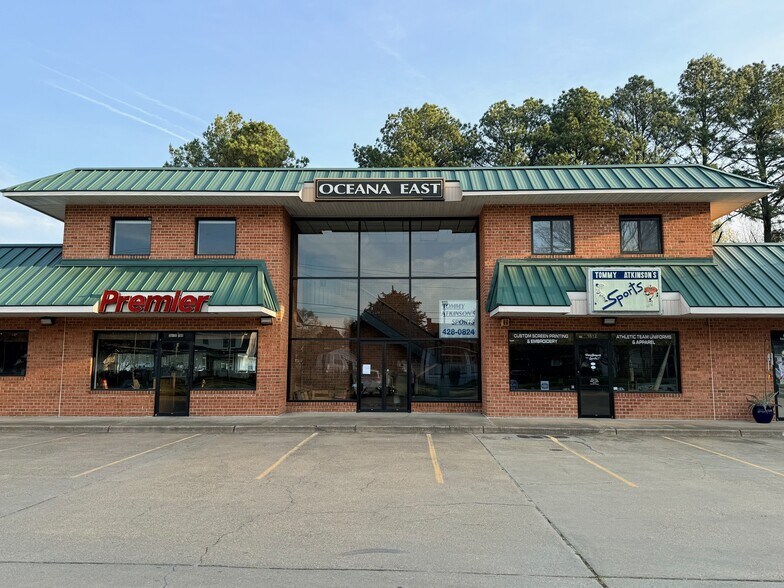 1612 Virginia Beach Blvd, Virginia Beach, VA à louer - Photo principale – Image 1 sur 1