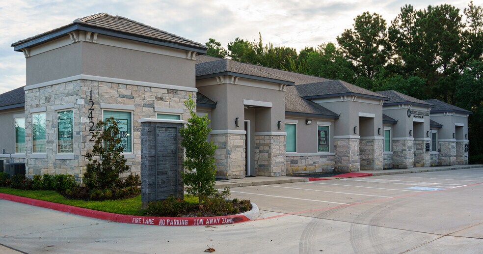 12406 Spring Cypress Rd, Tomball, TX à louer - Photo de l’immeuble – Image 3 sur 7