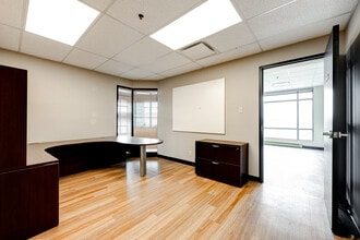 25 Rue de Lauzon, Boucherville, QC à louer Photo intérieure– Image 2 sur 8