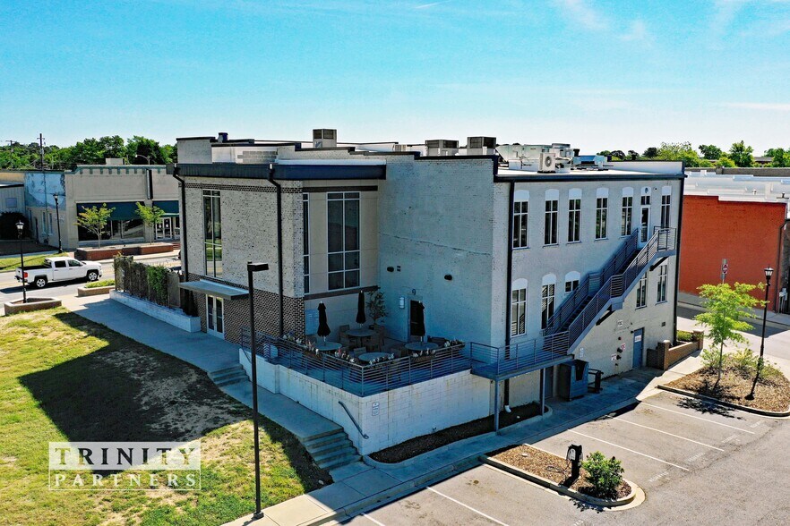 101 W Main St, Lexington, SC à louer - Photo de l’immeuble – Image 1 sur 3