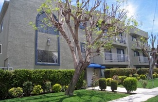 Plus de détails pour 6590 Hazeltine Ave, Van Nuys, CA - Logement à vendre
