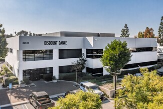 Plus de détails pour 22840 Savi Ranch Pky, Yorba Linda, CA - Bureau à louer