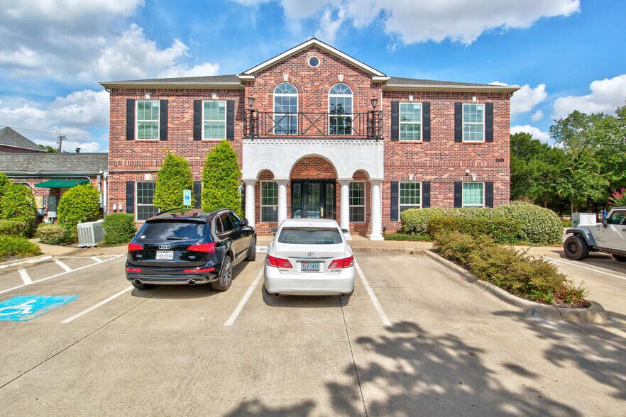 2615 E Southlake Blvd, Southlake, TX à louer - Photo de l’immeuble – Image 2 sur 21