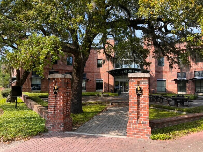 900 Island Park Dr, Charleston, SC à louer - Photo de l’immeuble – Image 3 sur 21