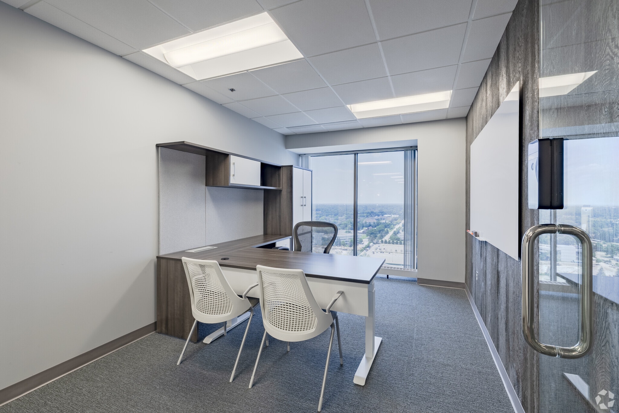 755 W Big Beaver Rd, Troy, MI à louer Photo intérieure– Image 1 sur 1