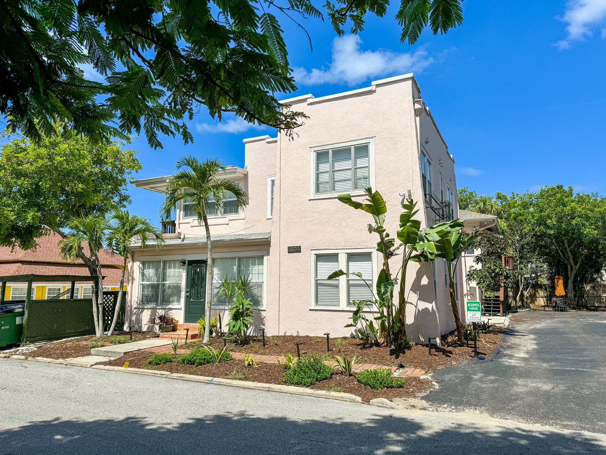 1604 N Osceola Ave, Clearwater, FL à vendre Photo de l’immeuble– Image 1 sur 11