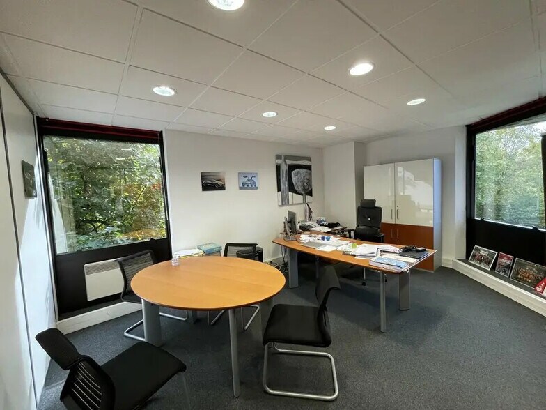 Bureau dans Oberhausbergen à louer - Photo de l’immeuble – Image 3 sur 7