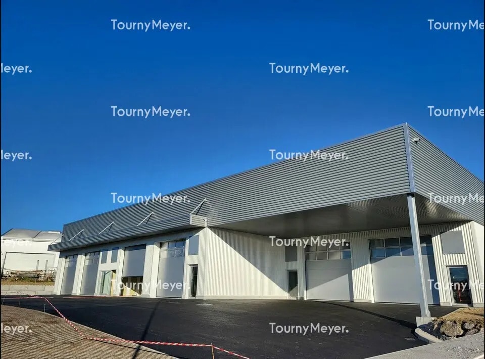 Local d’activités dans Saint-Martin-de-Seignanx à louer Photo de l’immeuble– Image 1 sur 7