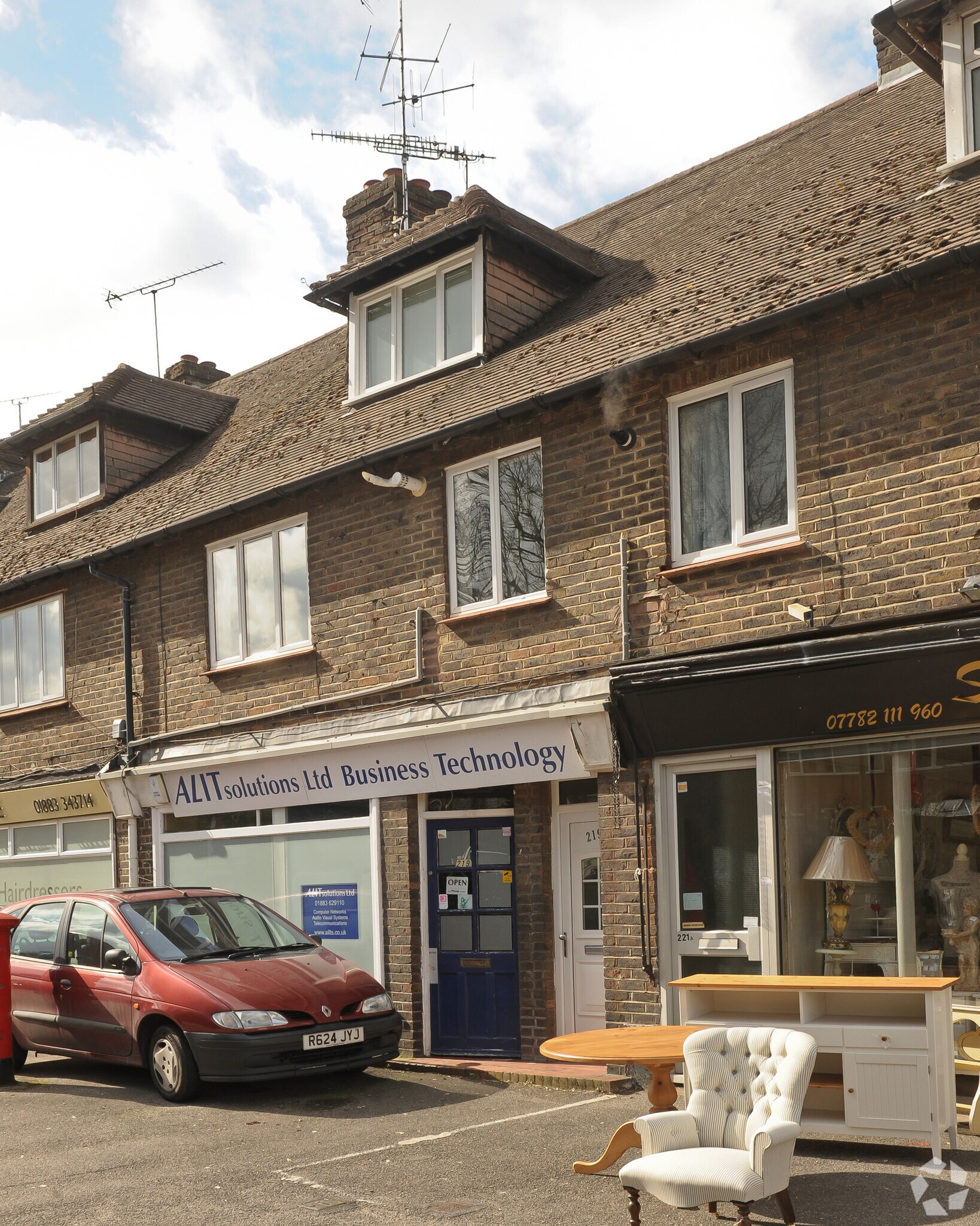 219 Croydon Rd, Caterham à vendre Photo de l’immeuble– Image 1 sur 4