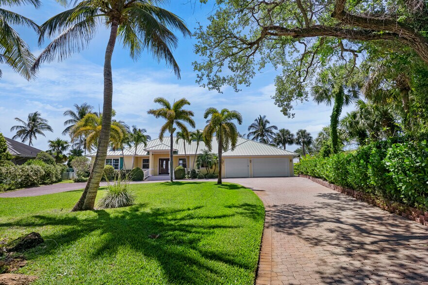 1530 NE Dixie Hwy, Jensen Beach, FL à vendre - Photo de l’immeuble – Image 2 sur 26