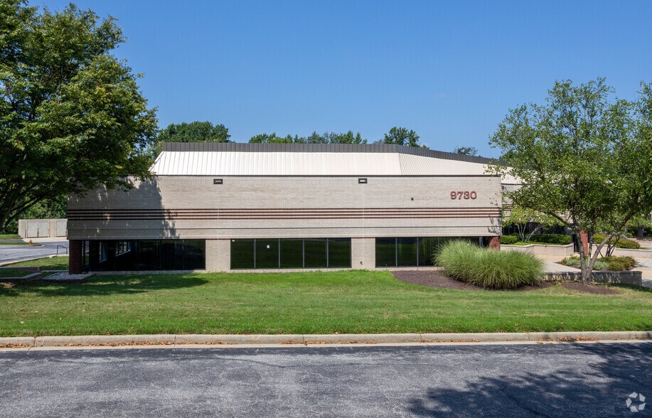 9730 Patuxent Woods Dr, Columbia, MD à louer - Photo de l’immeuble – Image 2 sur 10