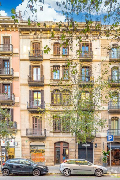 Local commercial dans Barcelone, Barcelona à louer - Photo de l’immeuble – Image 2 sur 2
