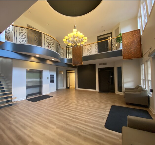 9640 Commerce Dr, Carmel, IN à louer - Hall d’entrée – Image 2 sur 9