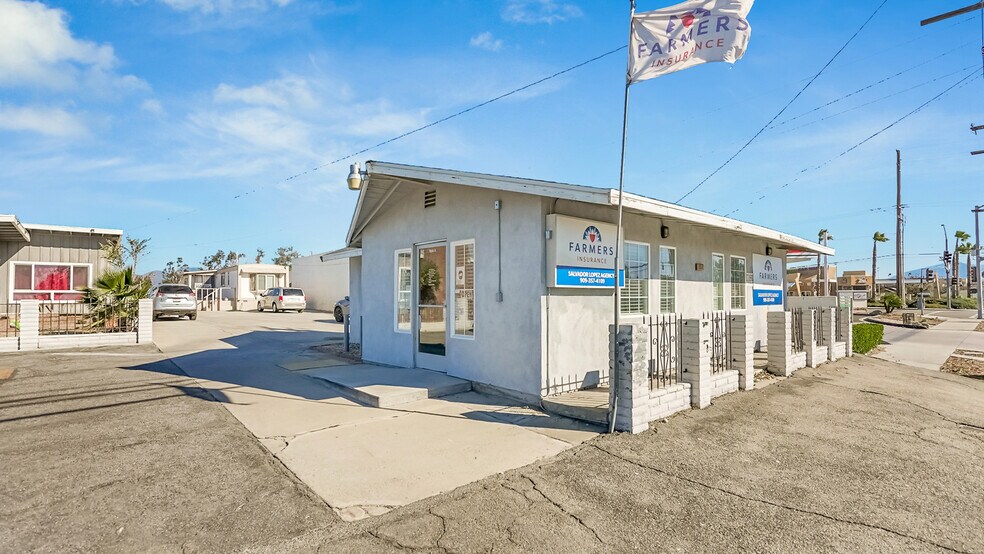 16072 Arrow, Fontana, CA à vendre - Photo principale – Image 1 sur 33