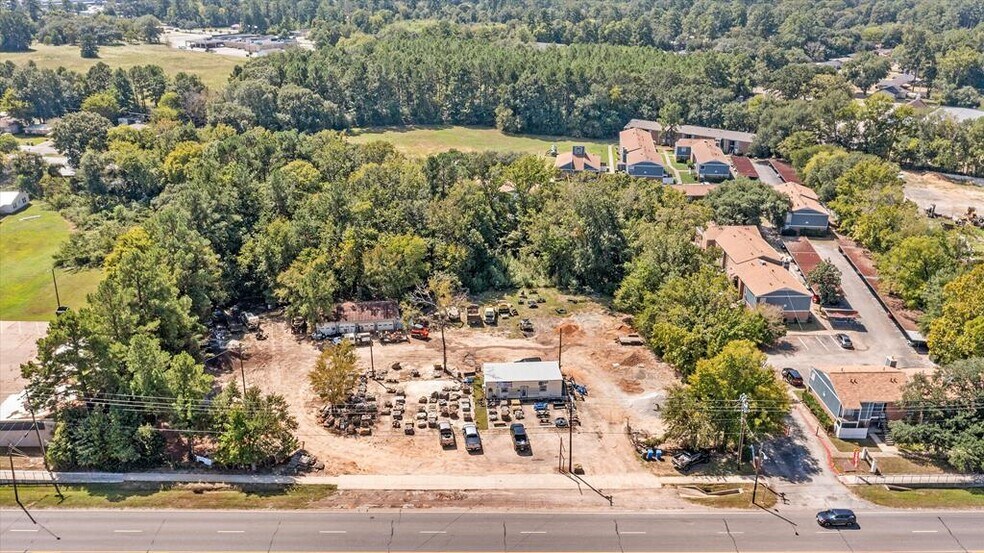 1214 E Denman Ave, Lufkin, TX à vendre - Photo de l’immeuble – Image 2 sur 15