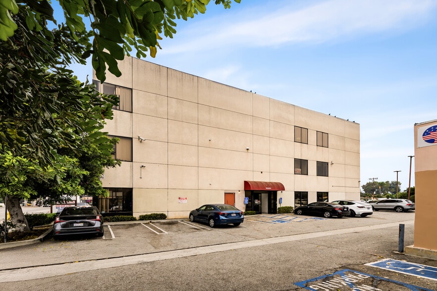 10301-10303 Garvey Ave portefeuille de 2 biens à vendre sur LoopNet.fr - Photo de l’immeuble – Image 3 sur 27