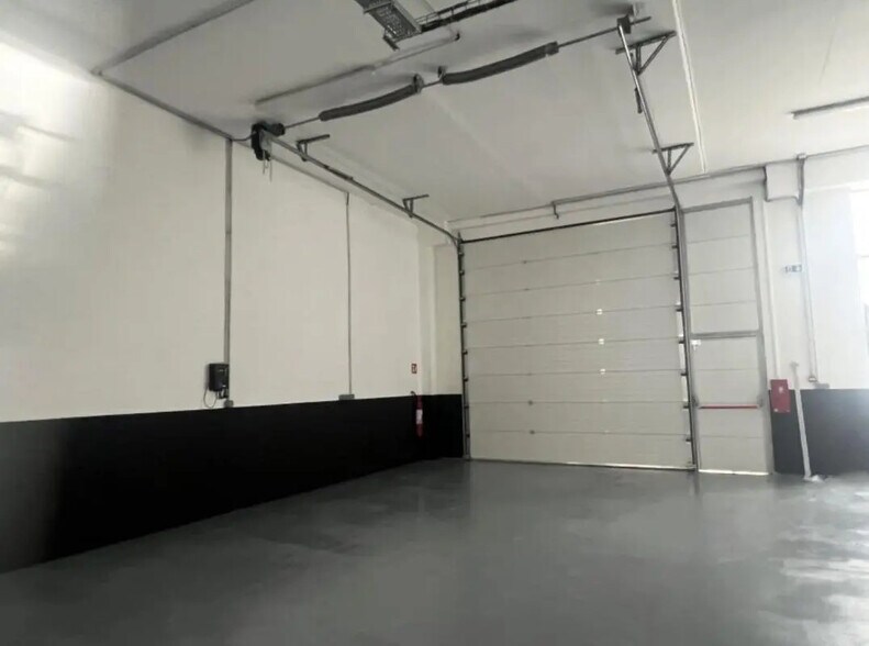 Bureau dans Villejuif à louer - Photo intérieure – Image 2 sur 8