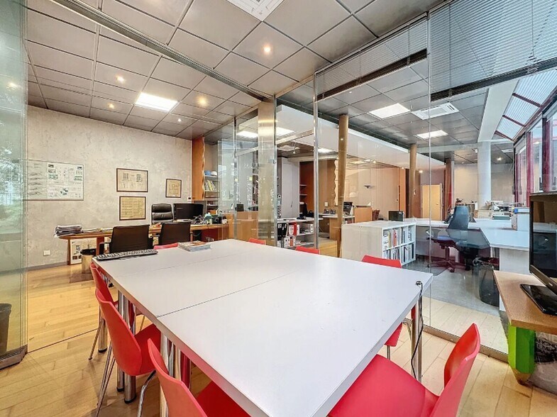 20-22 Boulevard De Stalingrad, Châtillon à vendre - Photo de l’immeuble – Image 2 sur 15
