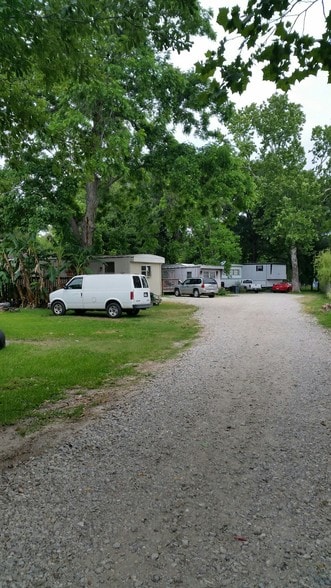 404 W 3rd St, League City, TX à vendre - Photo principale – Image 1 sur 7